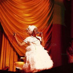Aretha Franklin performing at Hammersmith Odeon, London in 1968 © David Redfern.
